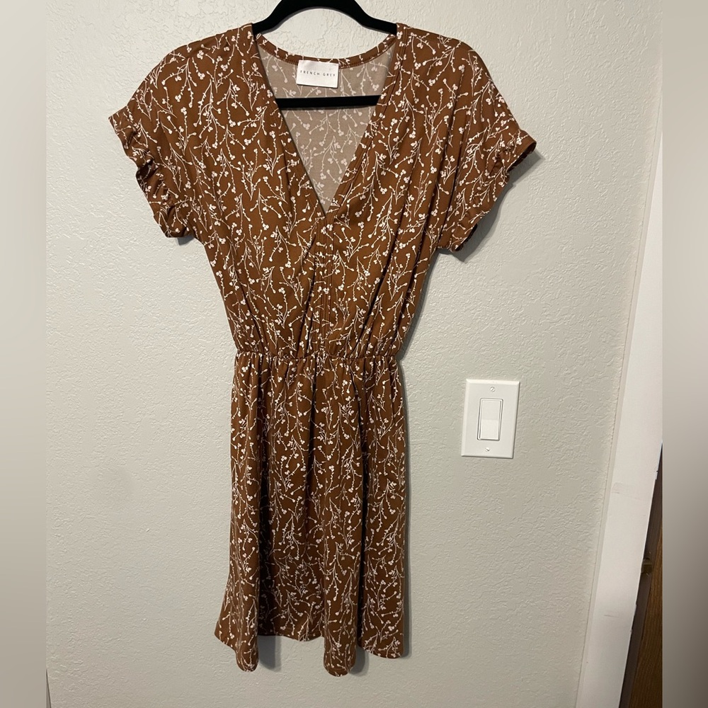 French Grey Brown Floral Mini Dress V Neck Short Sleeve